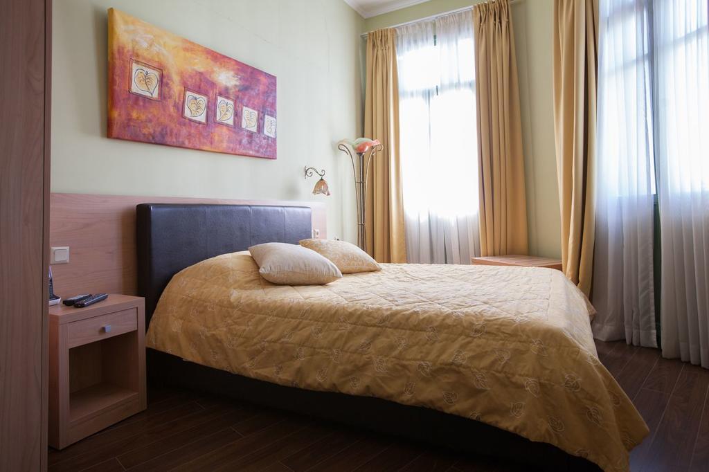 Ermionio Hotel コザニ エクステリア 写真