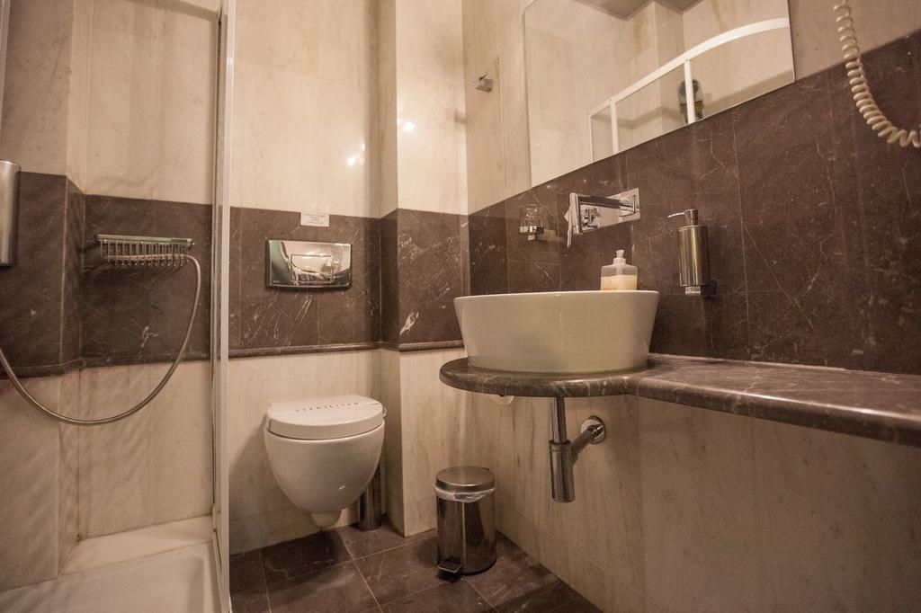 Ermionio Hotel コザニ エクステリア 写真